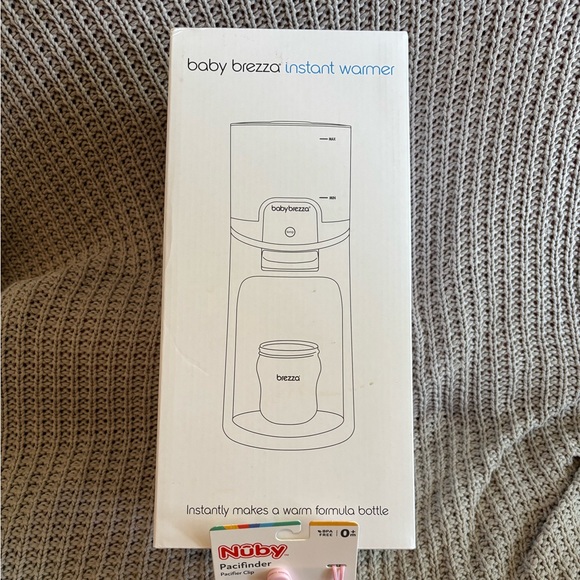 Baby brezza instant warmer. Brand new. Warms water only. - Picture 1 of 2